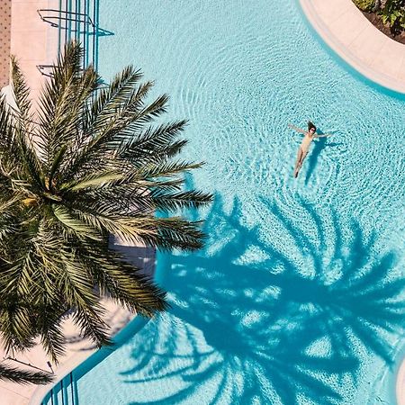 Don Carlos Marbella Exterior foto Aerial view of the pool at the Atlantis Paradise Island