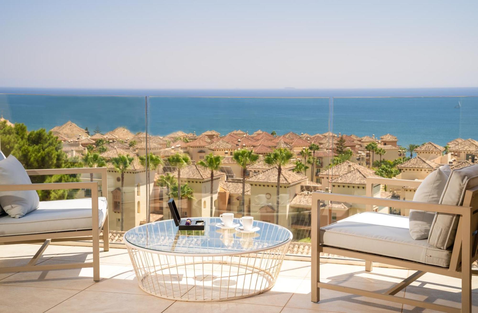 Don Carlos Marbella Exterior foto View from the rooftop